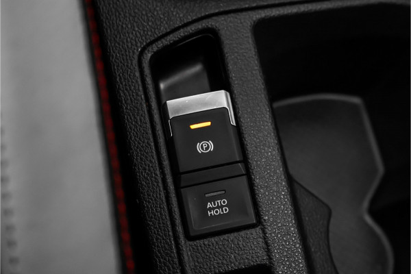 Volkswagen T-Roc 1.5 TSI Sport Navi ACC LED Trekhaak