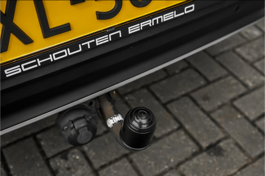 Volkswagen T-Roc 1.5 TSI Sport Navi ACC LED Trekhaak