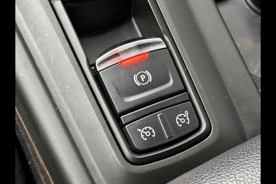 Renault Talisman Estate BWJ 2018 | 1.5DCI 111PK Intens AUTOMAAT | LEER | STOEL VERW&VENTILATIE | LED | CLIMA | NAVI | CAMERA | PDC | STUUR VERW |