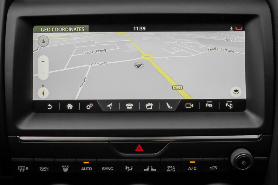 Jaguar E-Pace 2.0 P250 AWD HSE R-Dynamic CarPlay Trekhaak Camera 19"