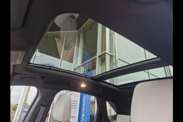 Ford Kuga 2.5 PHEV Sound Edition 243pk | Ford Voorraad | Panorama Dak | 20 inch Lichtmetaal | Winterpack | Matrix LED | Driver Assistance Pack