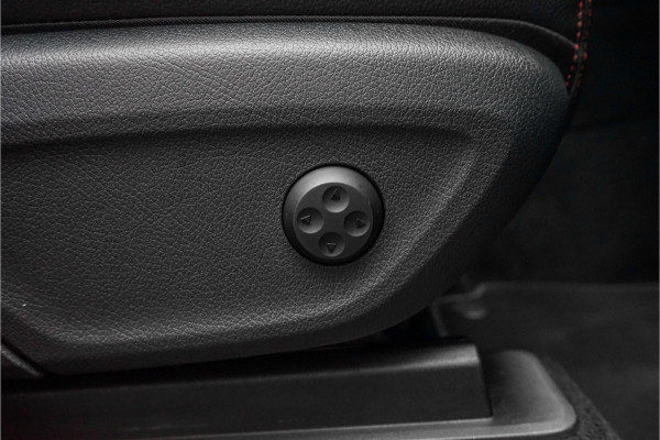 Mercedes-Benz GLE AMG 53 4MATIC+ Premium+ Night Pano HUD Luchtvering Trekhaak Stuurwielverw