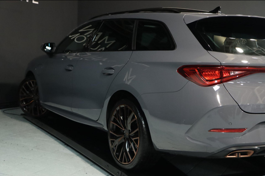 CUPRA Leon Sportstourer 1.4 e-Hybrid VZ Copper / PANODAK / KEYLESS / VOLLEDIG UITGEVOERD!
