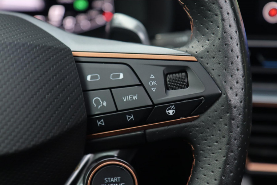 CUPRA Leon Sportstourer 1.4 e-Hybrid VZ Copper / PANODAK / KEYLESS / VOLLEDIG UITGEVOERD!