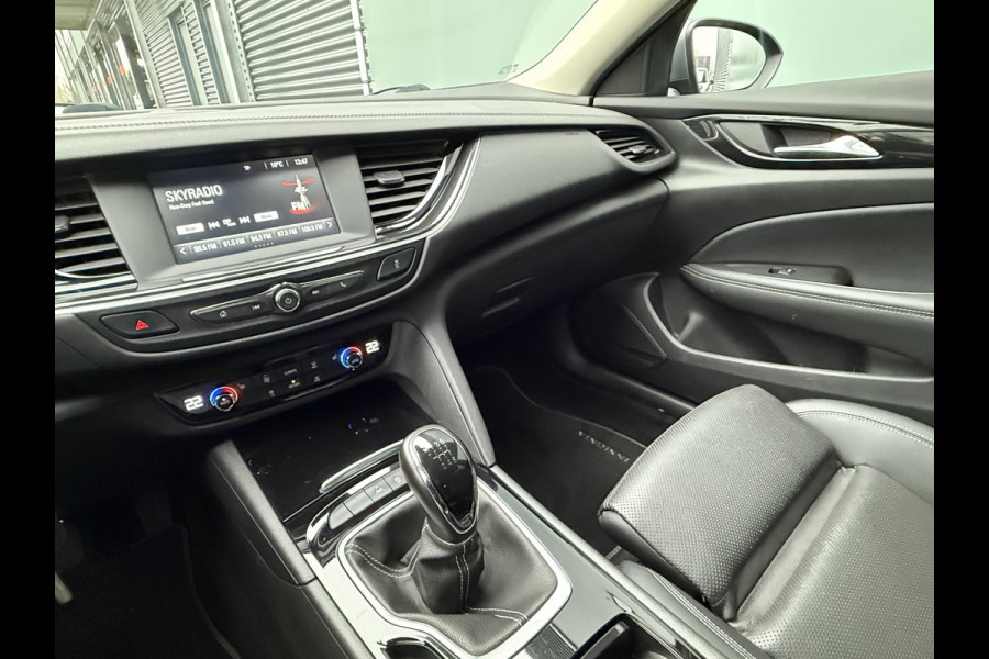 Opel Insignia Sports Tourer BWJ 10-2020 | 1.5T 165PK Business Executive | LEER | TREKHAAK | STOELVERW | NAVI | CLIMA | CARPLAY | PDC | PRIVACY GLASS |