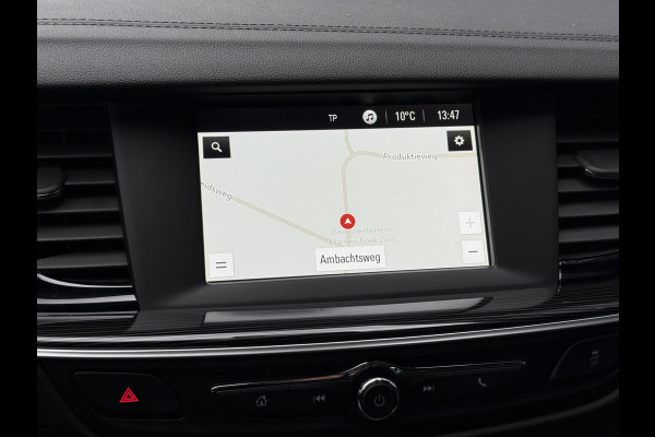 Opel Insignia Sports Tourer BWJ 10-2020 | 1.5T 165PK Business Executive | LEER | TREKHAAK | STOELVERW | NAVI | CLIMA | CARPLAY | PDC | PRIVACY GLASS |