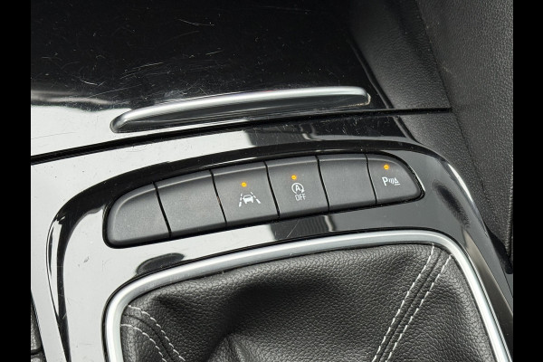 Opel Insignia Sports Tourer BWJ 10-2020 | 1.5T 165PK Business Executive | LEER | TREKHAAK | STOELVERW | NAVI | CLIMA | CARPLAY | PDC | PRIVACY GLASS |