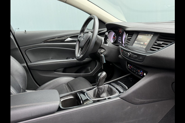Opel Insignia Sports Tourer BWJ 10-2020 | 1.5T 165PK Business Executive | LEER | TREKHAAK | STOELVERW | NAVI | CLIMA | CARPLAY | PDC | PRIVACY GLASS |
