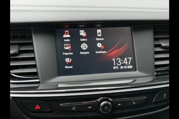 Opel Insignia Sports Tourer BWJ 10-2020 | 1.5T 165PK Business Executive | LEER | TREKHAAK | STOELVERW | NAVI | CLIMA | CARPLAY | PDC | PRIVACY GLASS |