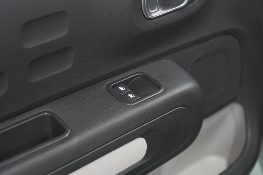 Citroën C3 PureTech 82 Feel Edition | Trekhaak | Apple Carplay | Climate Control