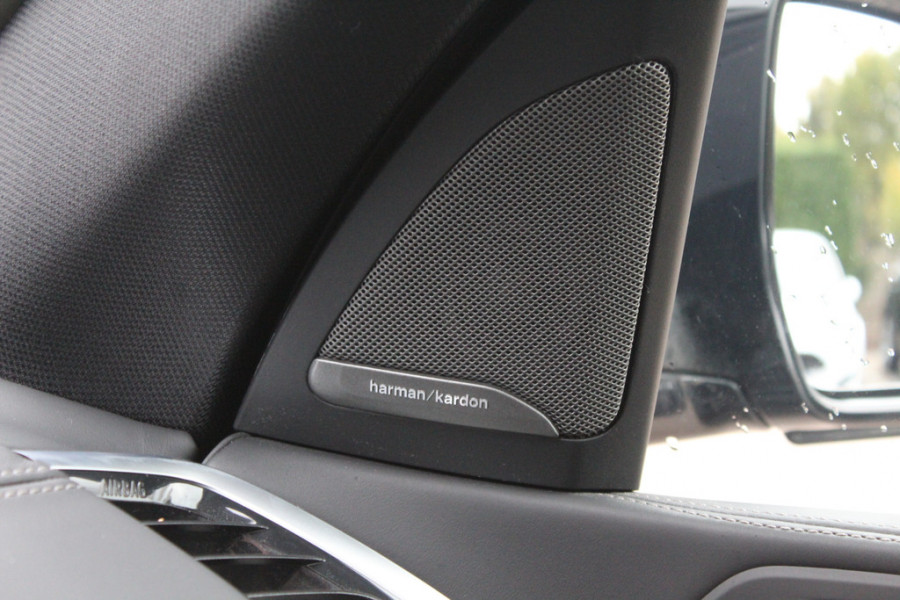 BMW X5 xDrive40i High Exe. M Sport / Panoramadak / 360Camera / Head-up / Achterasbesturing / Laser LED / Softclose / 22'' / Harman Kardon / Stoelventilatie / Stoelverwarming 4x / DAB / Dodehoek / ACC