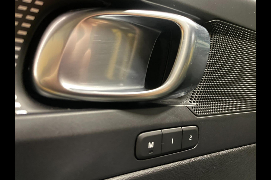 Volvo XC40 Recharge P8 AWD R-Design|91% SOH|TREKHAAK|MEMORY|1/2 LEDER|ELEK.INTR+A-KLEP|ACC|STOEL+STUURVERW|CAMERA|CARPLAY/ANDROID|