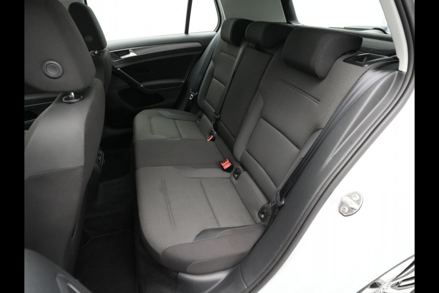 Volkswagen e-Golf e-Golf 136pk Navigatie Acc Pdc Led Carplay 34