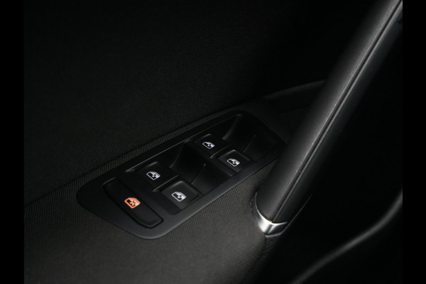 Volkswagen e-Golf e-Golf 136pk Navigatie Acc Pdc Led Carplay 34