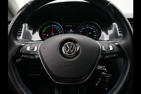 Volkswagen e-Golf e-Golf 136pk Navigatie Acc Pdc Led Carplay 34