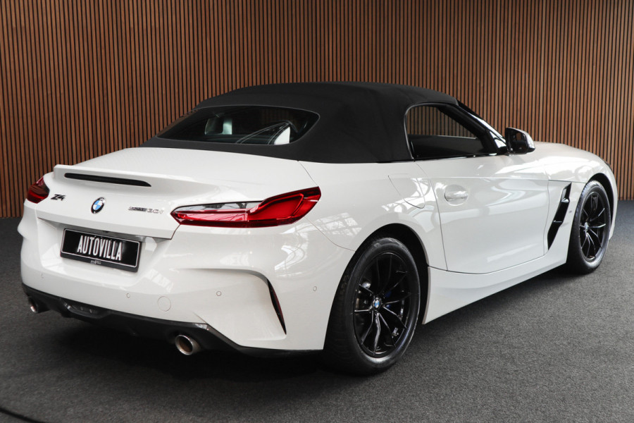 BMW Z4 Roadster sDrive30i High Exe M-pakket HUD Leer Camera PDC Stoelverwarming Stuurverwarming Memory seats LM velgen