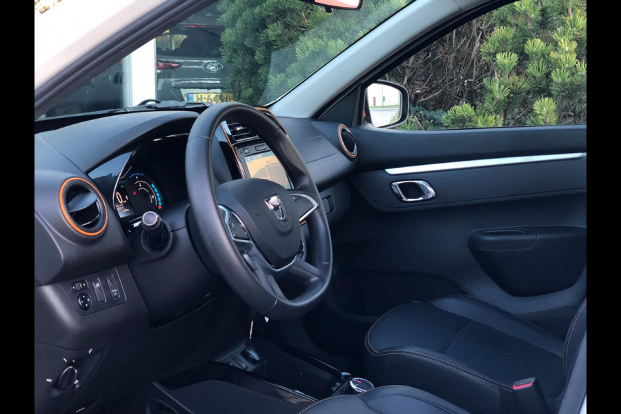 Dacia Spring Comfort Plus (Orange Pack) 27 kWh | Navi, Leder, Airco, Carplay/Android, Cruise, Camera| Dealeronderhouden |
