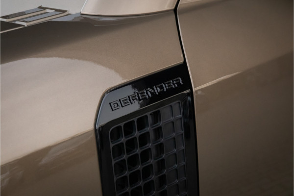 Land Rover Defender 110 3.0 D250 S Grijs kenteken - Standkachel