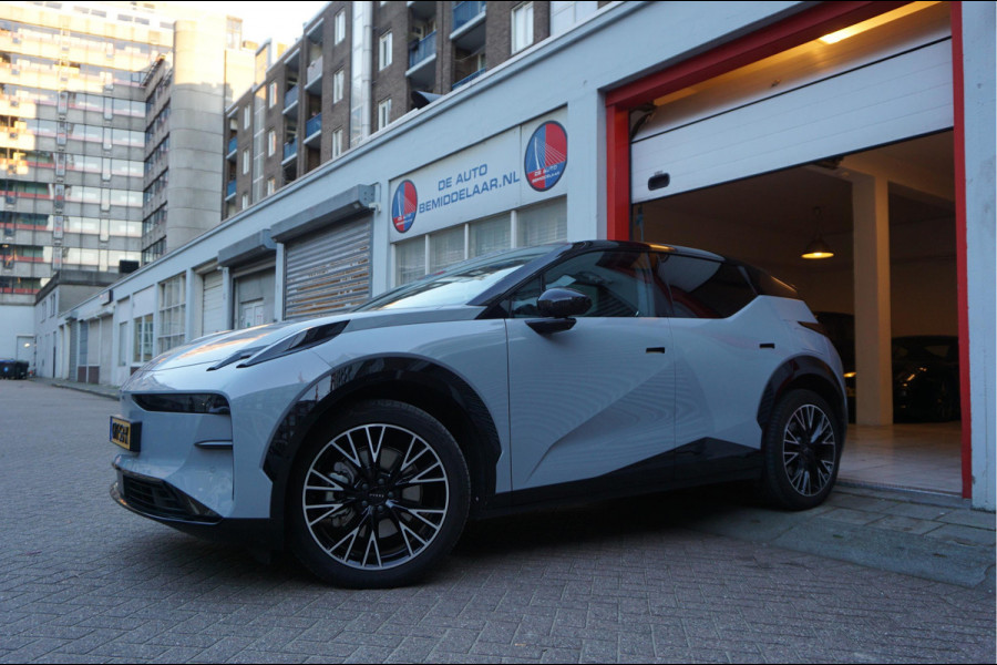 ZEEKR X AWD Privilege 69 kWh | 429pk | 0-100 3.8sec | Full Options | Panoramadak | Head Up Display | Sfeerverlichting | Leer | Electr stoelen + memory + massage + koeling + verwarming