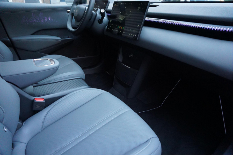 ZEEKR X AWD Privilege 69 kWh | 429pk | 0-100 3.8sec | Full Options | Panoramadak | Head Up Display | Sfeerverlichting | Leer | Electr stoelen + memory + massage + koeling + verwarming