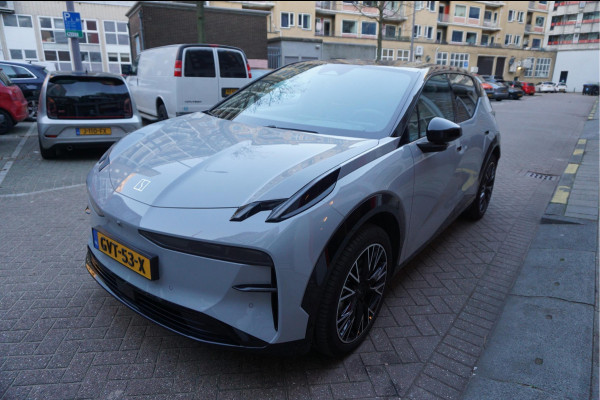 ZEEKR X AWD Privilege 69 kWh | 429pk | 0-100 3.8sec | Full Options | Panoramadak | Head Up Display | Sfeerverlichting | Leer | Electr stoelen + memory + massage + koeling + verwarming