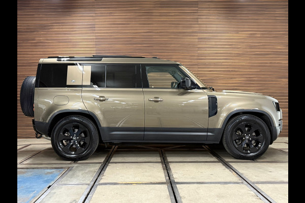 Land Rover Defender 110 2.0 D240 110 SE | Pano | Leer | Trekhaak | Memory | 360° Camera | Meridian | Luchtvering