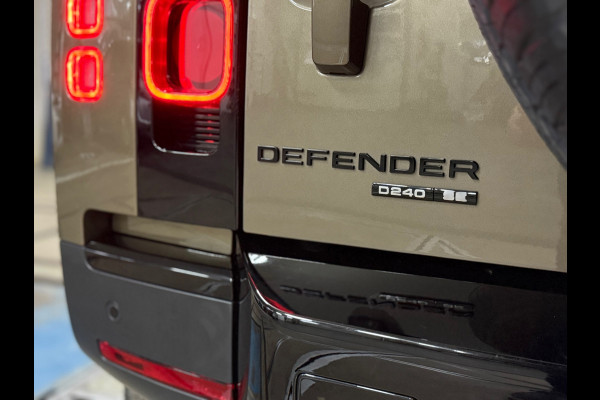 Land Rover Defender 110 2.0 D240 110 SE | Pano | Leer | Trekhaak | Memory | 360° Camera | Meridian | Luchtvering
