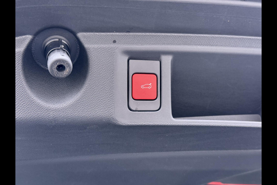 Peugeot 308 1.6 Plug-in Hybrid 225 GT PHEV |FOCAL AUDIO | ELEK. ACHTERKLEP| ADAP. CRUISE| 360 CAMERA| DODE HOEK SENSOR| SUPER COMPLEET!