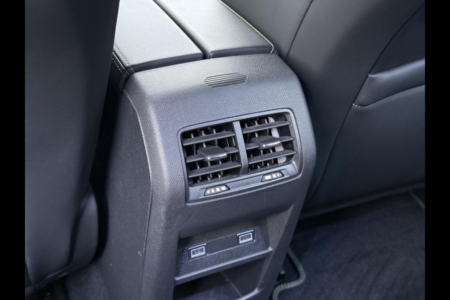 Peugeot 308 1.6 Plug-in Hybrid 225 GT PHEV |FOCAL AUDIO | ELEK. ACHTERKLEP| ADAP. CRUISE| 360 CAMERA| DODE HOEK SENSOR| SUPER COMPLEET!