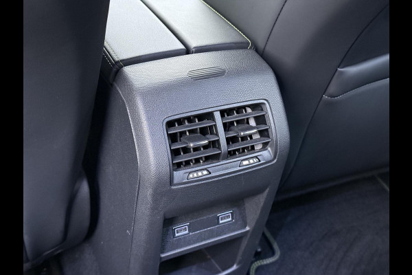 Peugeot 308 1.6 Plug-in Hybrid 225 GT PHEV |FOCAL AUDIO | ELEK. ACHTERKLEP| ADAP. CRUISE| 360 CAMERA| DODE HOEK SENSOR| SUPER COMPLEET!