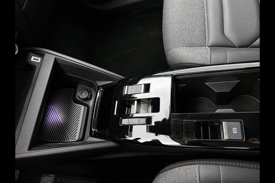 Citroën C4 X 1.2 Puretech Feel Pack CAMERA | HEAD-UP | PRIVACY-GLASS | FULL LED