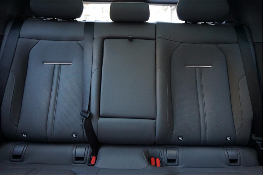 Volvo EX30 ZEEKR X AWD Privilege | 429pk | 0-100 3.8sec | Full Options | Panoramadak | Head Up Display | Sfeerverlichting | Leer | Electr stoelen + memory + massage + koeling + verwarming