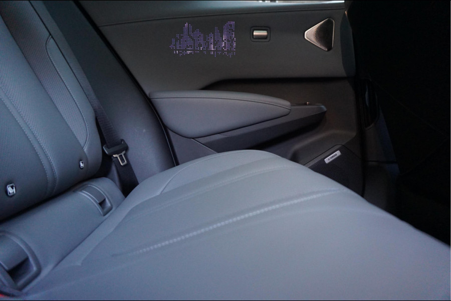 Volvo EX30 ZEEKR X AWD Privilege | 429pk | 0-100 3.8sec | Full Options | Panoramadak | Head Up Display | Sfeerverlichting | Leer | Electr stoelen + memory + massage + koeling + verwarming