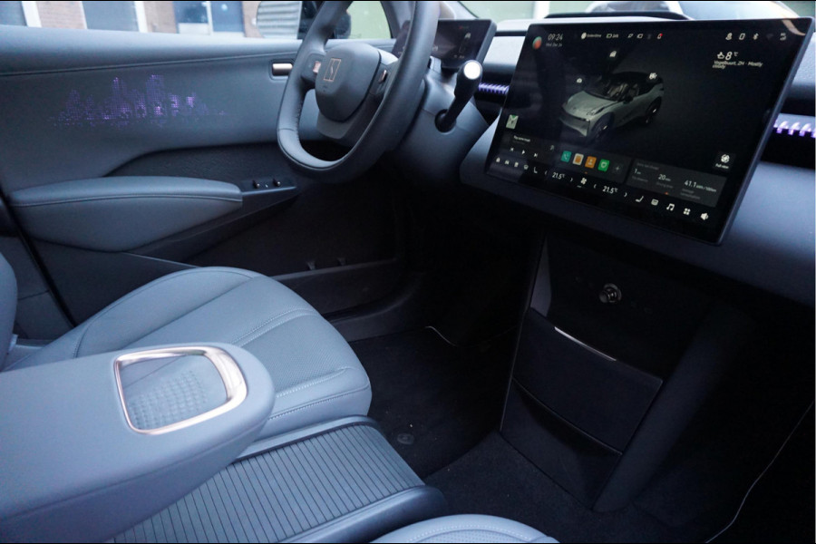 Volvo EX30 ZEEKR X AWD Privilege | 429pk | 0-100 3.8sec | Full Options | Panoramadak | Head Up Display | Sfeerverlichting | Leer | Electr stoelen + memory + massage + koeling + verwarming