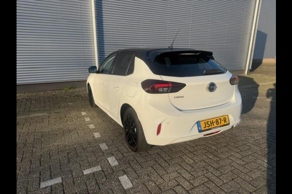 Opel Corsa 1.2 Edition Zwart dak,afneembare trekhaak,stoelverwarming,parkeersensoren