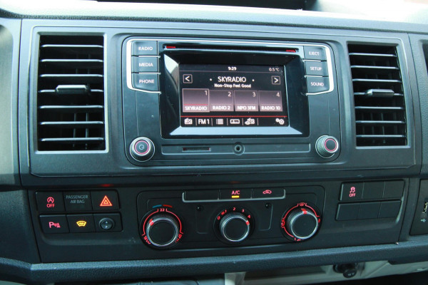 Volkswagen Transporter 2.0 TDI 102PK L1H1 Highline / Multi stuur / PDC 2x / Klep / Cruise