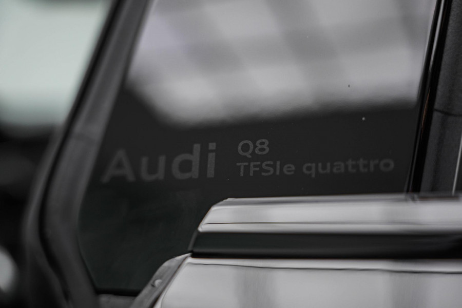 Audi Q8 60 TFSI e quattro Pro Line S Competition |Pano|RS-Zetels|HUD|4-Wielsturing|B&O|