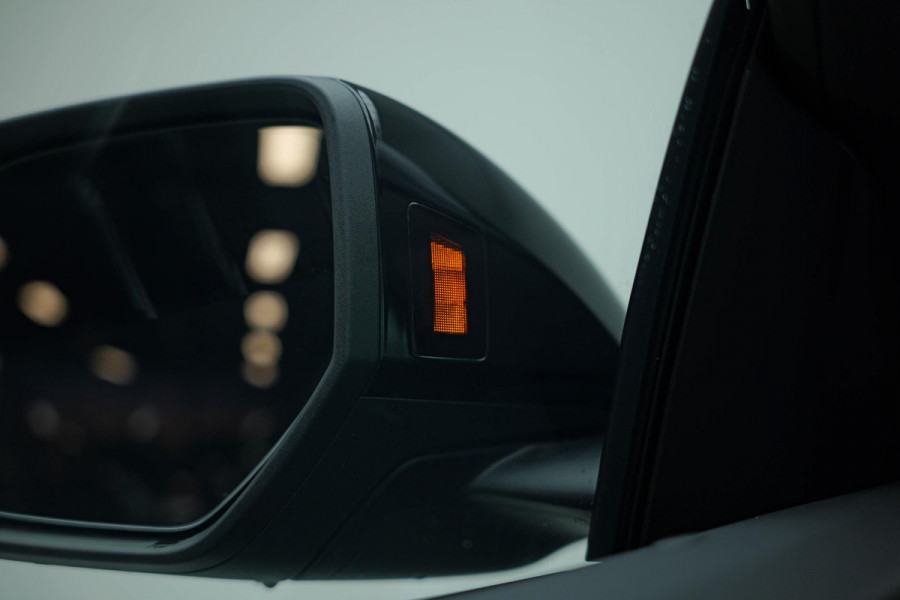 Audi Q8 60 TFSI e quattro Pro Line S Competition |Pano|RS-Zetels|HUD|4-Wielsturing|B&O|