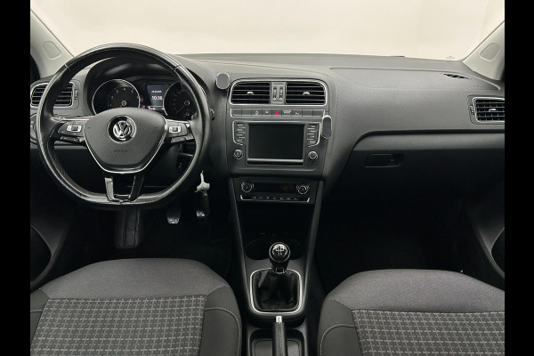 Volkswagen Polo Occasion 1.2 TSI Comfortline Connected Series | Blauw | Tweedehands Volkswagen Polo | Cruisecontrol | Carplay
