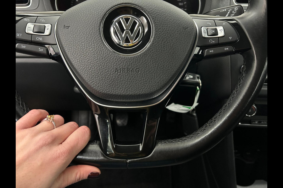 Volkswagen Polo Occasion 1.2 TSI Comfortline Connected Series | Blauw | Tweedehands Volkswagen Polo | Cruisecontrol | Carplay