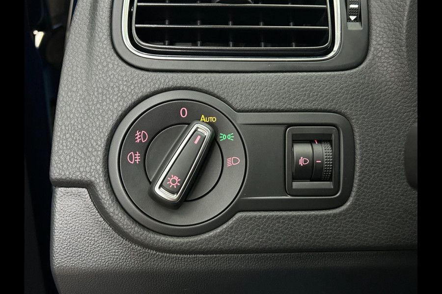 Volkswagen Polo Occasion 1.2 TSI Comfortline Connected Series | Blauw | Tweedehands Volkswagen Polo | Cruisecontrol | Carplay