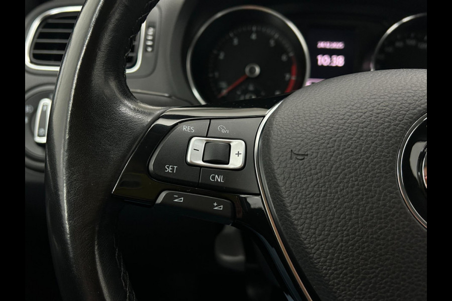 Volkswagen Polo Occasion 1.2 TSI Comfortline Connected Series | Blauw | Tweedehands Volkswagen Polo | Cruisecontrol | Carplay