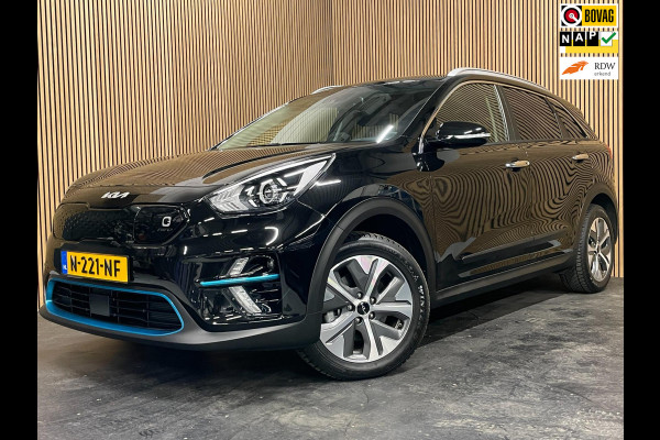 Kia e-Niro DynamicLine 64 kWh|100%SOH|NW LOGO|FACELIFT|3-FASE|LEDER|ACC|CARPLAY|CAMERA|STOEL+STUURVERW|IN. BTW|1e EIG|NL-AUTO|NAP|