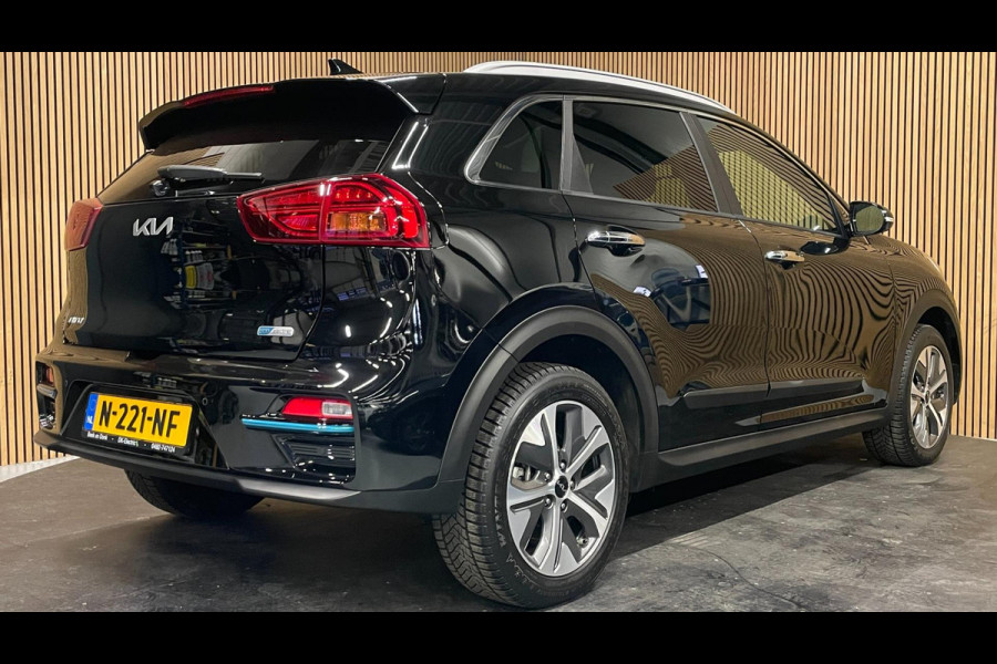 Kia e-Niro DynamicLine 64 kWh|100%SOH|NW LOGO|FACELIFT|3-FASE|LEDER|ACC|CARPLAY|CAMERA|STOEL+STUURVERW|IN. BTW|1e EIG|NL-AUTO|NAP|