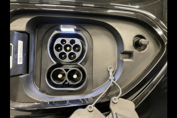 Kia e-Niro DynamicLine 64 kWh|100%SOH|NW LOGO|FACELIFT|3-FASE|LEDER|ACC|CARPLAY|CAMERA|STOEL+STUURVERW|IN. BTW|1e EIG|NL-AUTO|NAP|
