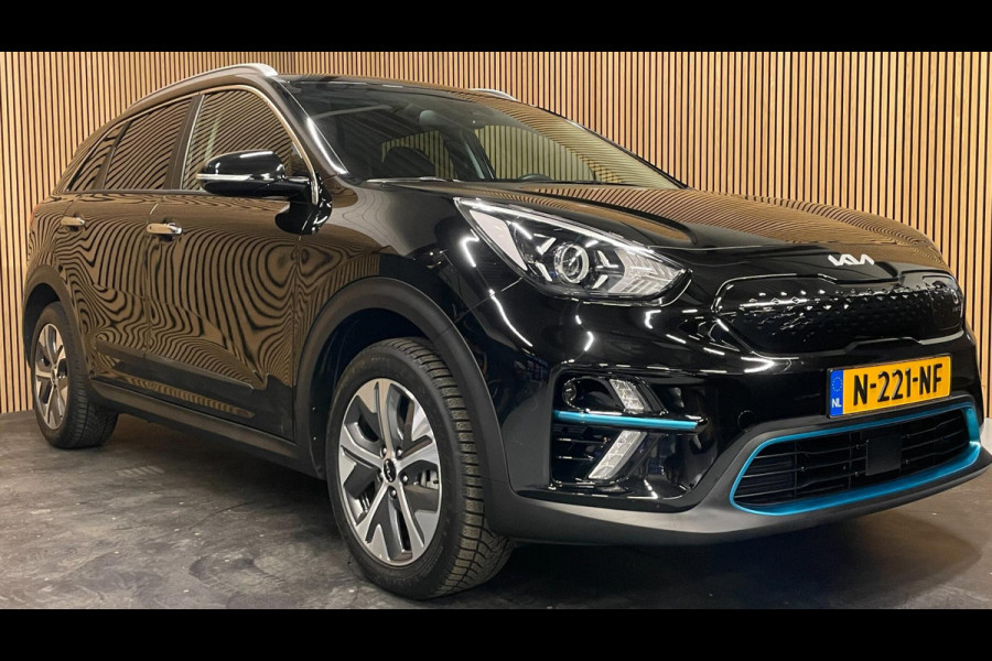 Kia e-Niro DynamicLine 64 kWh|100%SOH|NW LOGO|FACELIFT|3-FASE|LEDER|ACC|CARPLAY|CAMERA|STOEL+STUURVERW|IN. BTW|1e EIG|NL-AUTO|NAP|