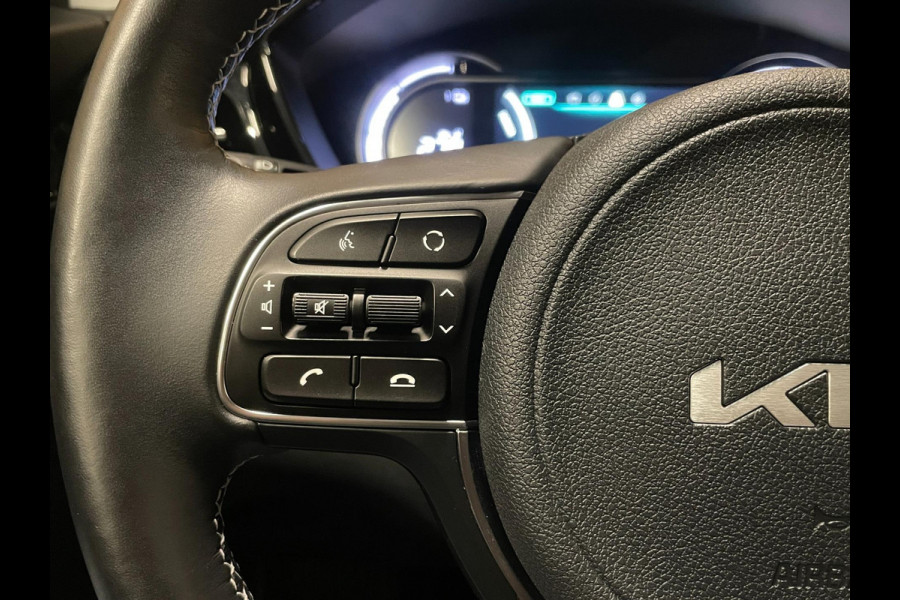 Kia e-Niro DynamicLine 64 kWh|100%SOH|NW LOGO|FACELIFT|3-FASE|LEDER|ACC|CARPLAY|CAMERA|STOEL+STUURVERW|IN. BTW|1e EIG|NL-AUTO|NAP|