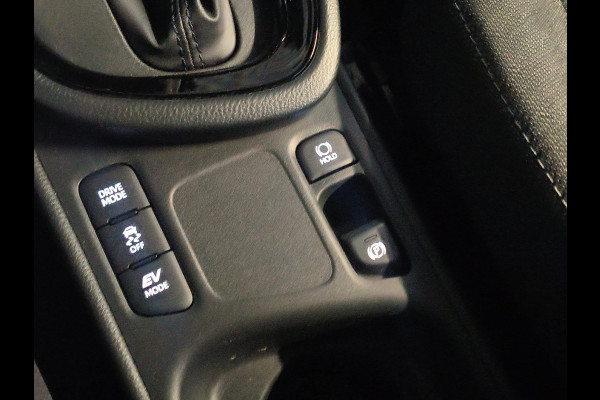 Toyota Yaris Cross 1.5 Hybrid 115 Dynamic AUTOMAAT uit 2025 Rijklaar + fabrieksgarantie tot 2030 Henk Jongen Auto's in Helmond,  al 50 jaar service zoals 't hoort!