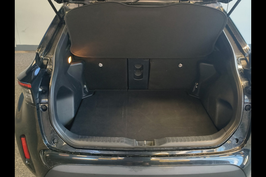 Toyota Yaris Cross 1.5 Hybrid 115 Dynamic AUTOMAAT uit 2025 Rijklaar + fabrieksgarantie tot 2030 Henk Jongen Auto's in Helmond,  al 50 jaar service zoals 't hoort!