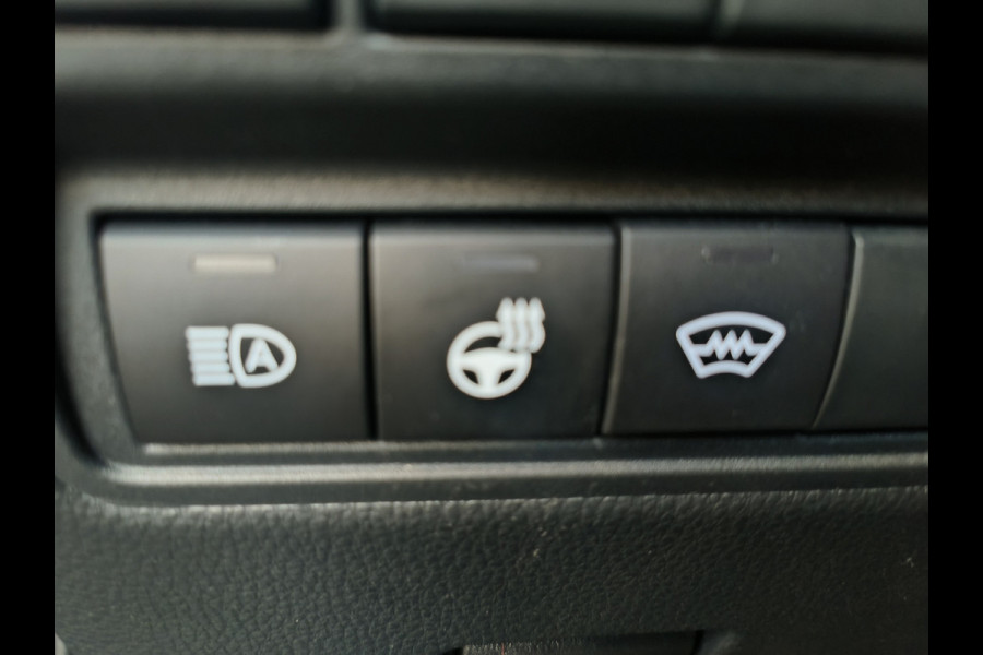 Toyota Yaris Cross 1.5 Hybrid 115 Dynamic AUTOMAAT uit 2025 Rijklaar + fabrieksgarantie tot 2030 Henk Jongen Auto's in Helmond,  al 50 jaar service zoals 't hoort!